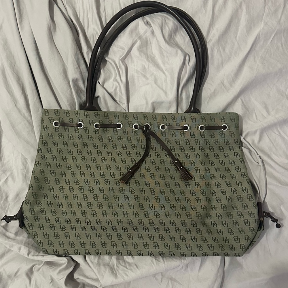VINTAGE GREEN DOONEY AND BOURKE SATCHEL